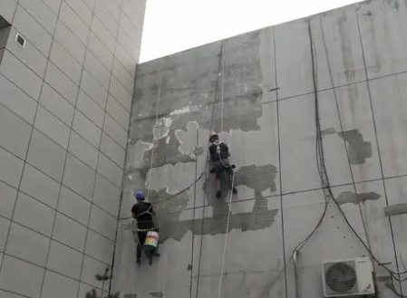 且末楼顶漏水维修公司分享下且末外墙防水的注意事项